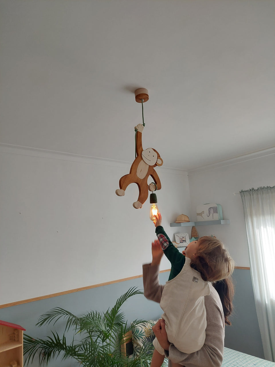 Candeeiro de tecto "Macaco"   -  Monkey ceiling lamp
