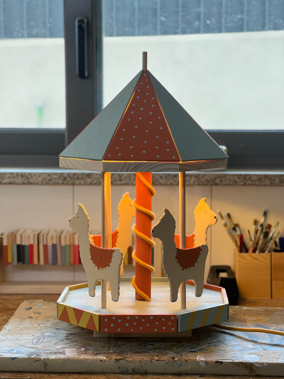 Candeeiro Carrossel Lama - Carousel Lamp Lama