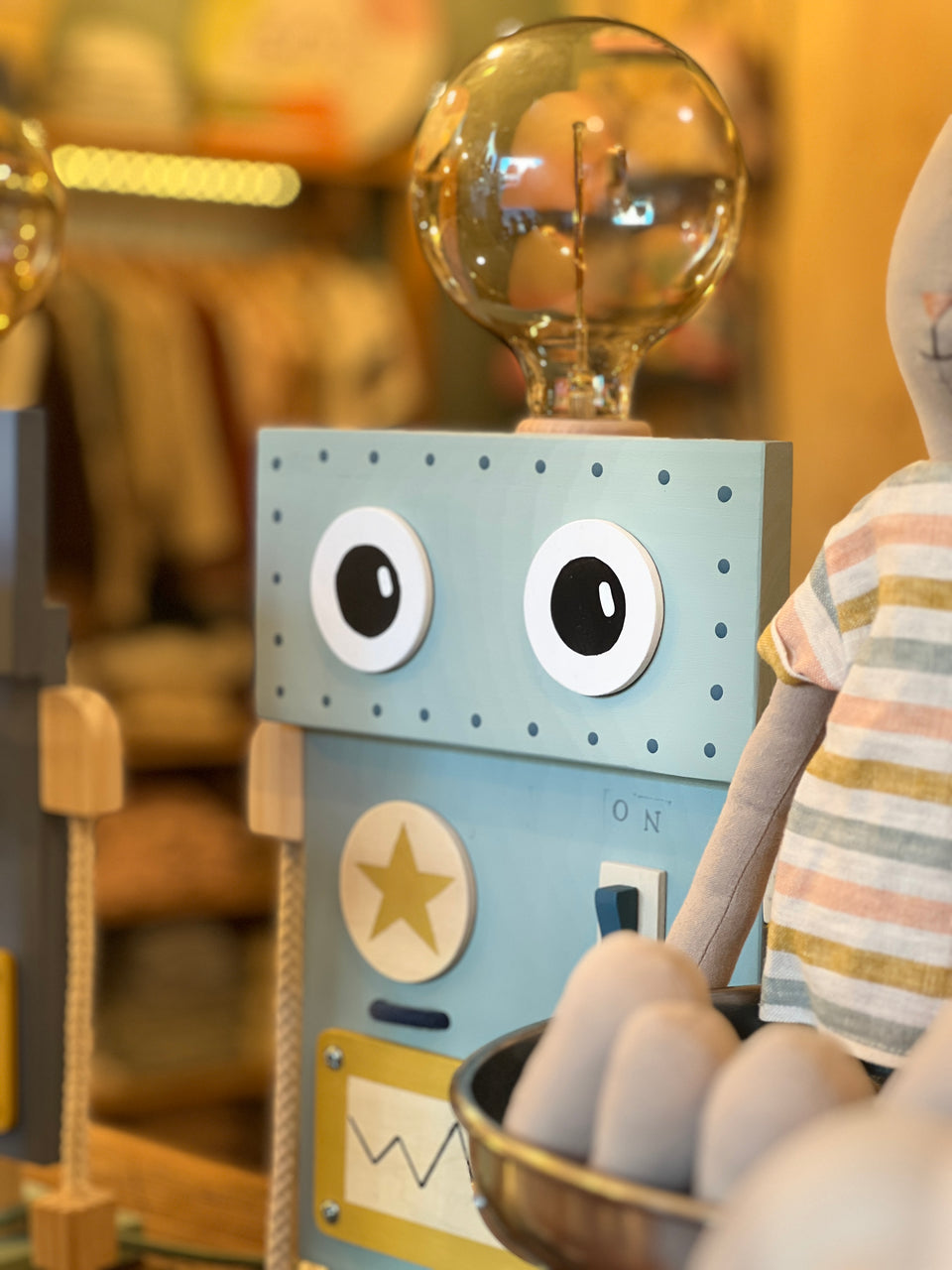 Candeeiro de mesa Robot Trend- Farao / Robot table lamp Trend- Farao