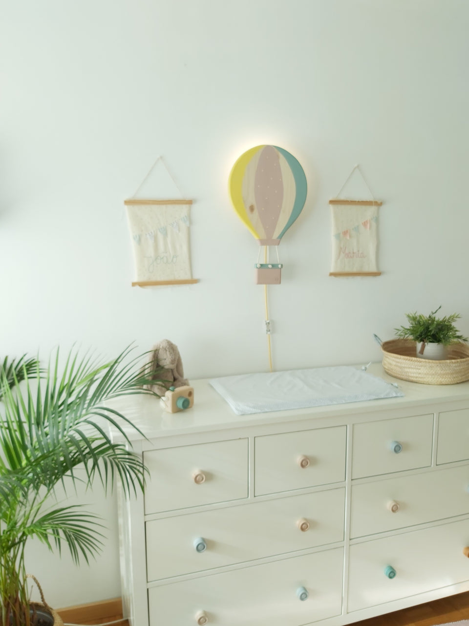 Candeeiro parede Balão Ar Quente Rosa Velho - Old Pink Hot Air Balloon Wall Lamp