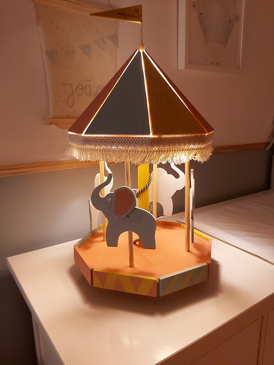 Candeeiro Carrossel Elefante - Carousel Lamp Elefante