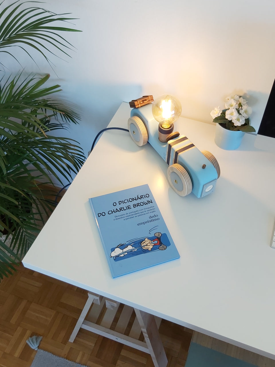 Candeeiro Carro de mesa Azul Bebé - Car table lamp baby blue