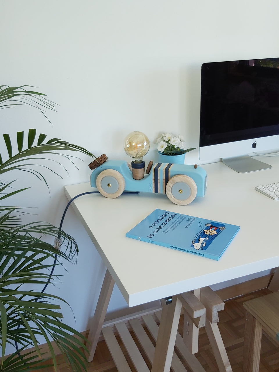 Candeeiro Carro de mesa Azul Bebé - Car table lamp baby blue