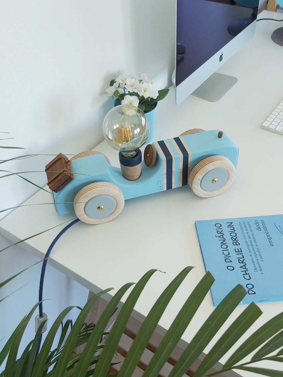 Candeeiro Carro de mesa Azul Bebé - Car table lamp baby blue
