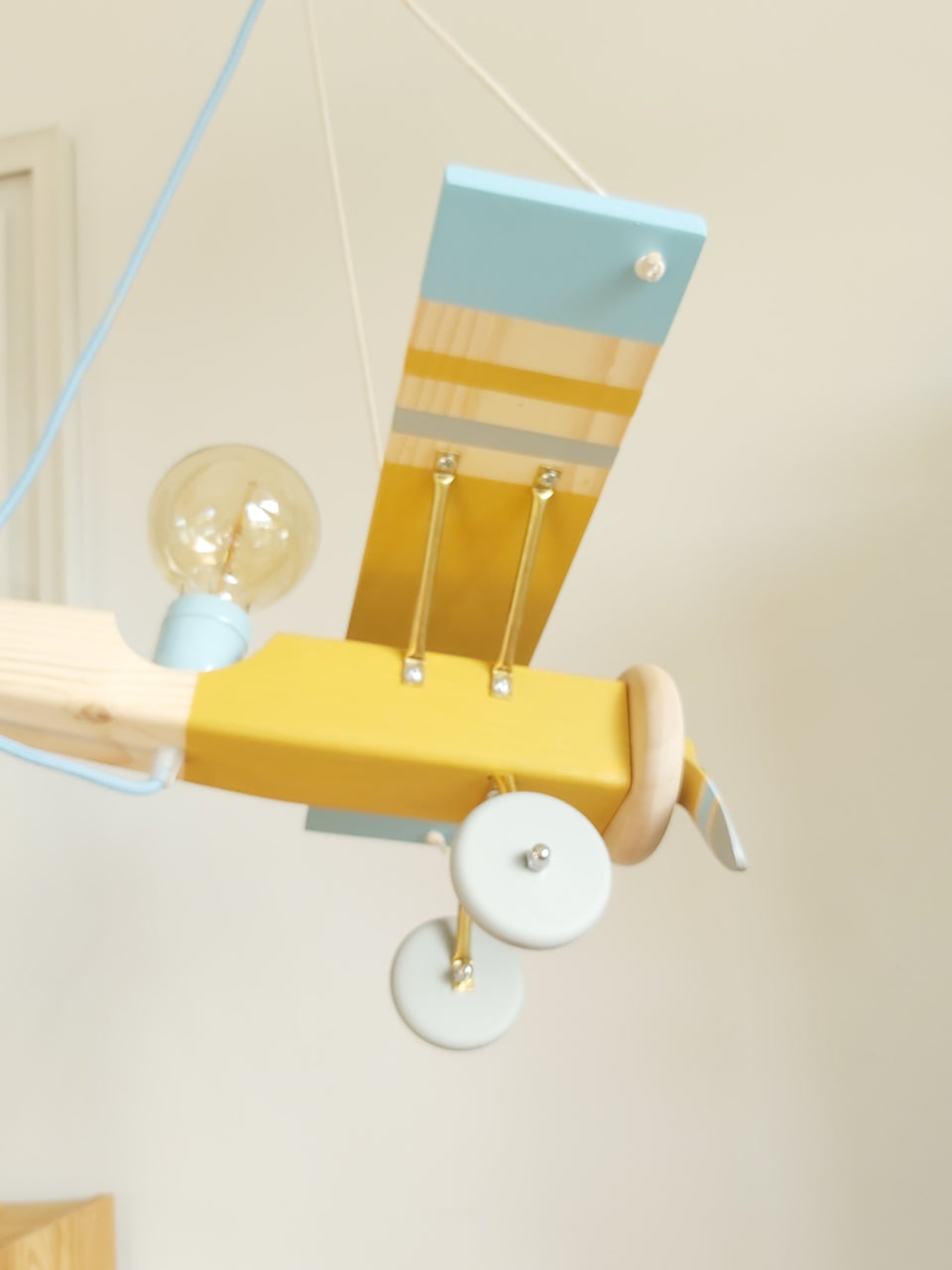 Candeeiro Avião Tecto Mostarda - Ceiling wood Airplane Lamp Mustard