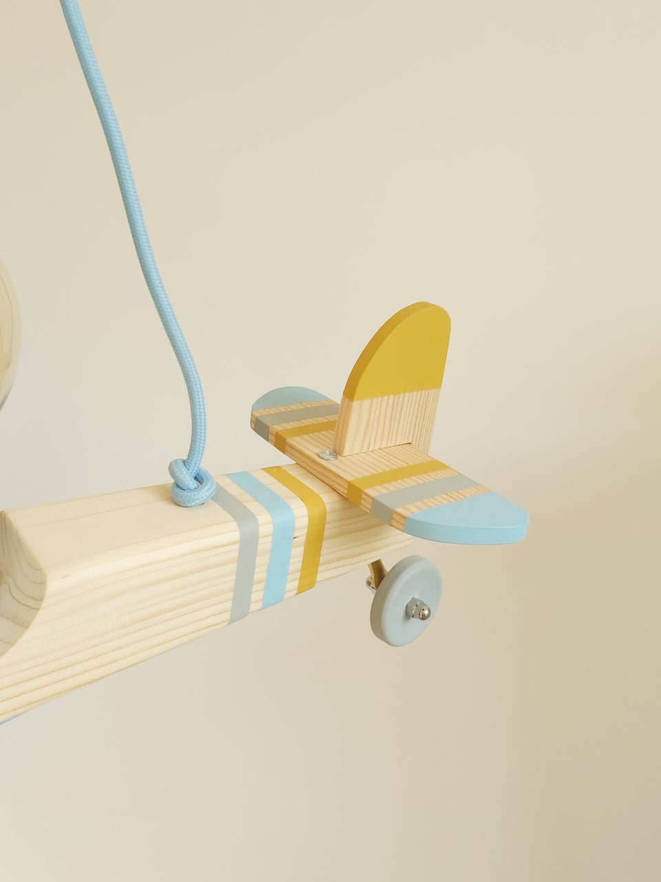 Candeeiro Avião Tecto Mostarda - Ceiling wood Airplane Lamp Mustard