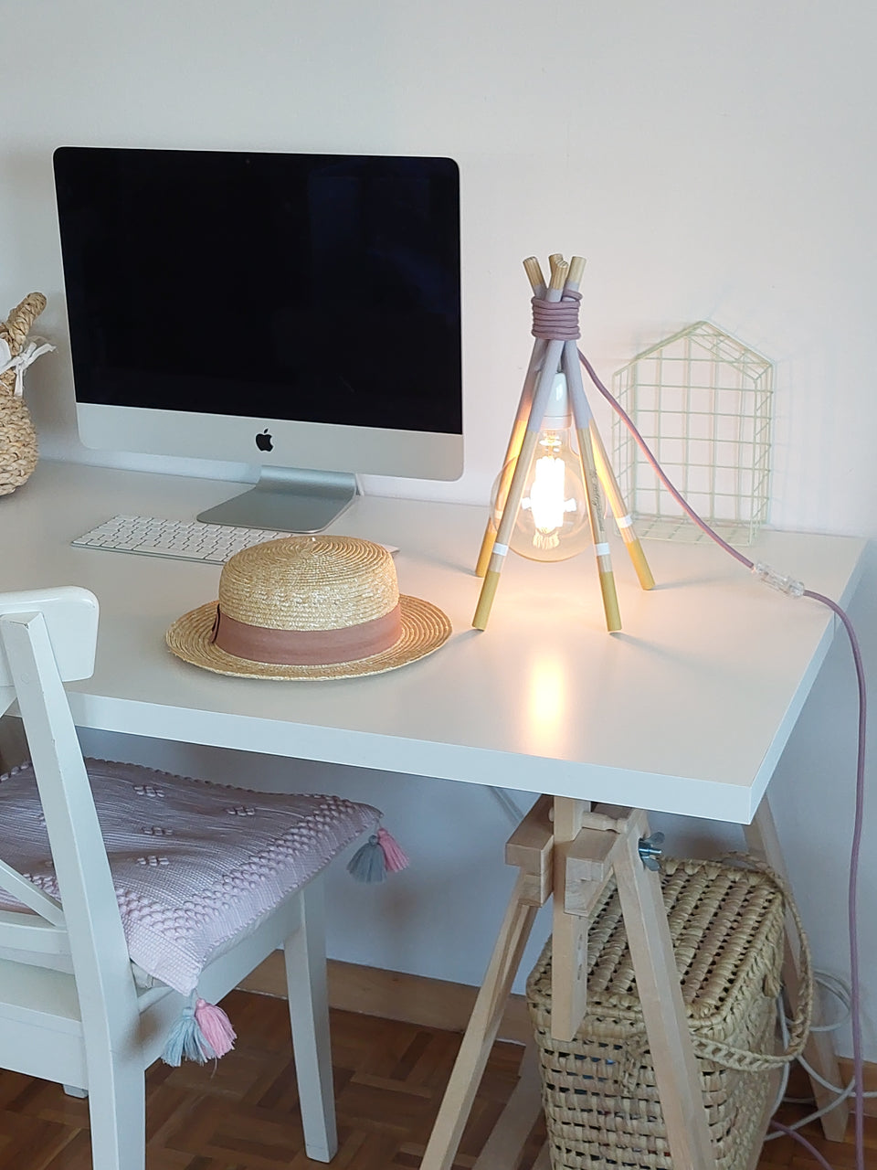 Candeeiro Tenda Teepee de mesa Lilas - Tenda Teepee table lamp Lilas