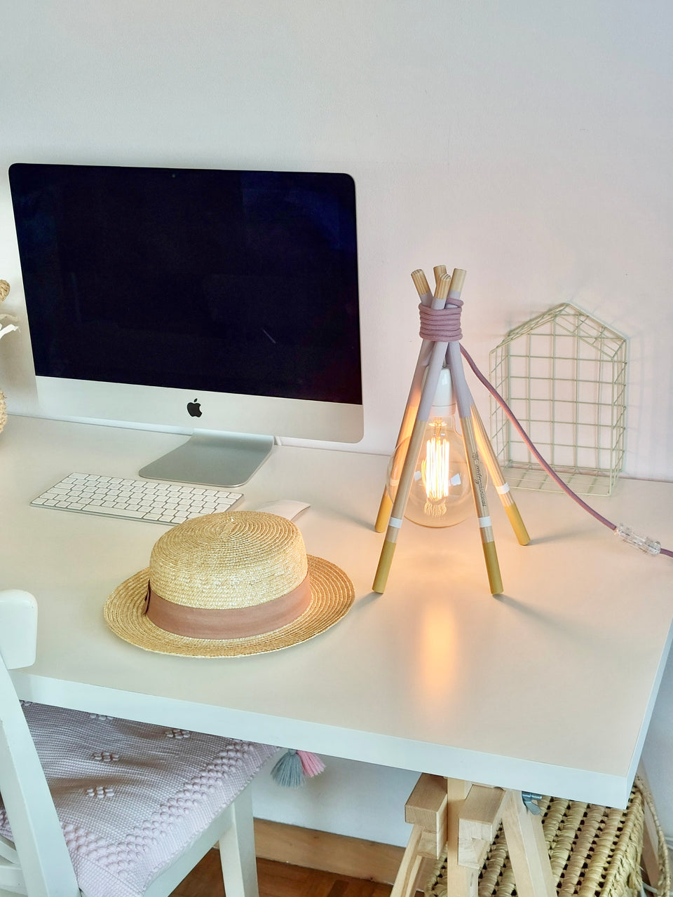 Candeeiro Tenda Teepee de mesa Lilas - Tenda Teepee table lamp Lilas