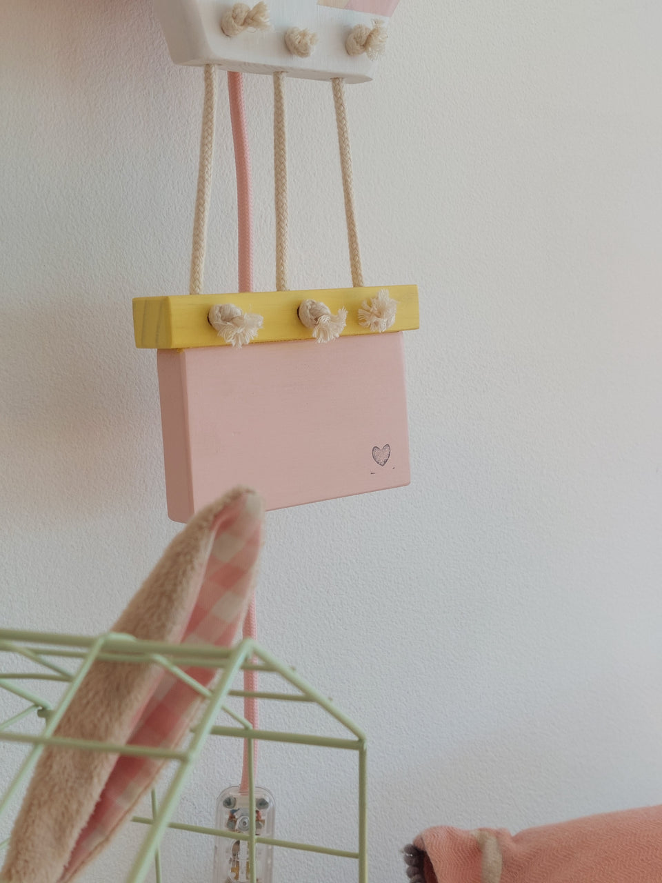 Candeeiro parede Balão Ar Quente Amarelo e rosa - Yellow and pink Hot Air Balloon wall lamp