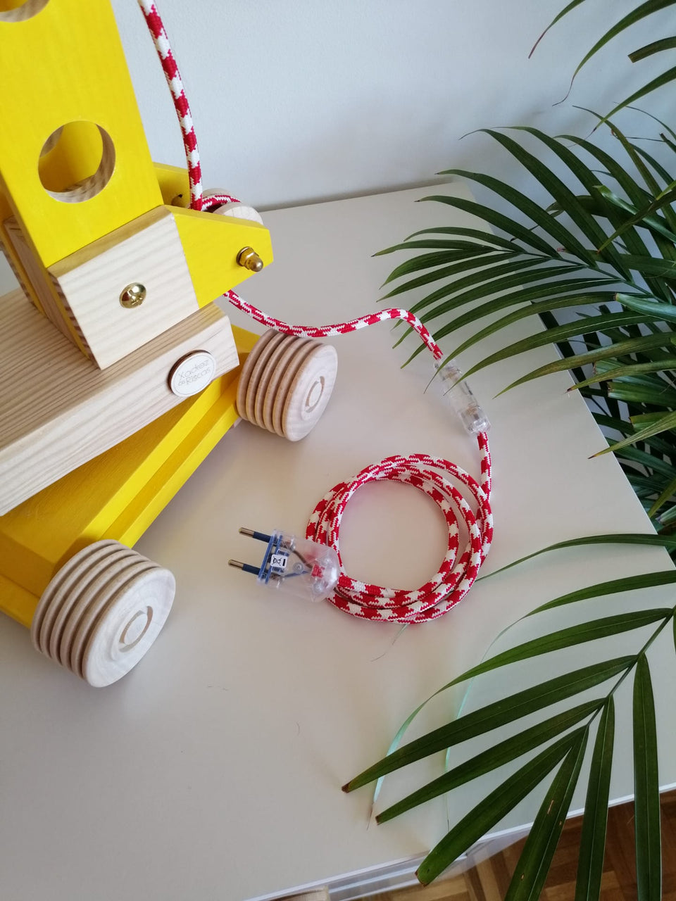 Candeeiro Grua de mesa Amarela - Yellow Table Crane Lamp